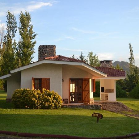Cabanas Los Algarrobos Вілья-Хенераль-Бельграно Номер фото