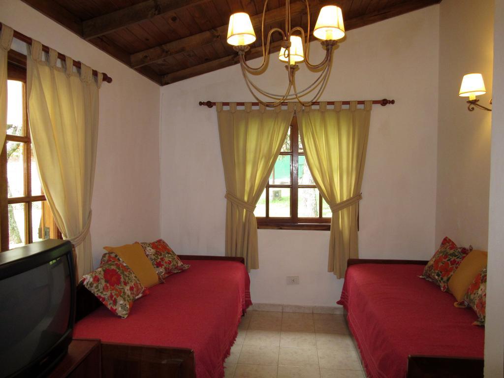 Cabanas Los Algarrobos Вілья-Хенераль-Бельграно Екстер'єр фото