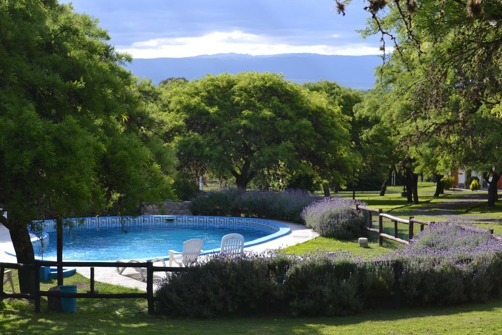 Cabanas Los Algarrobos Вілья-Хенераль-Бельграно Екстер'єр фото